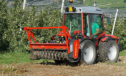 MICROFORST pto - The small forestry mulcher for tractors 35-50 HP