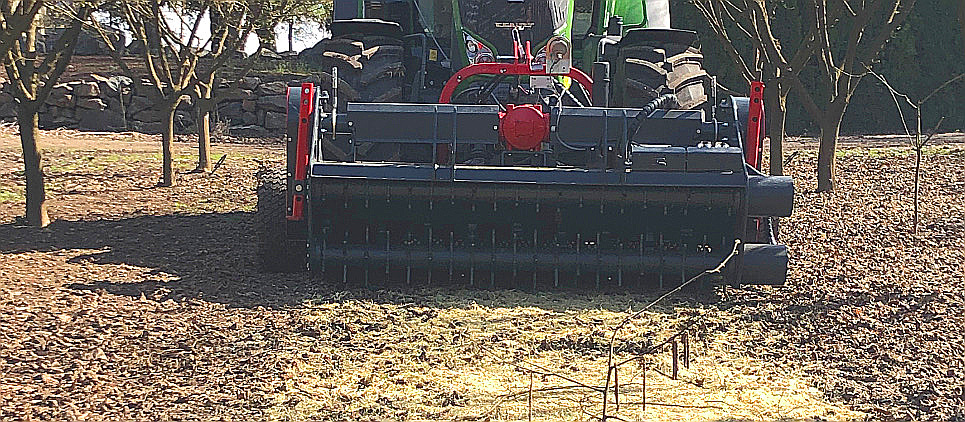 Mulchgerät mit Pick-up-Vorrichtung 