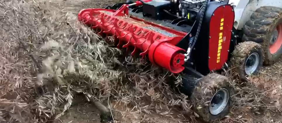 The mulcher classic with wide side displacement