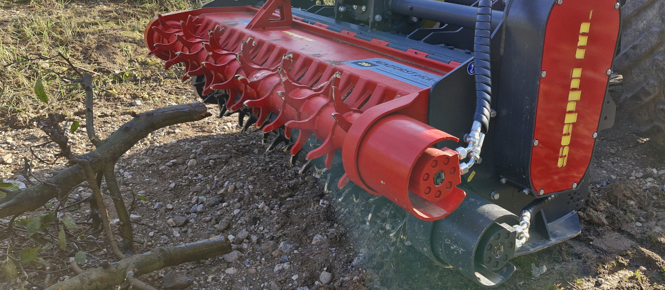 The mulcher classic with wide side displacement