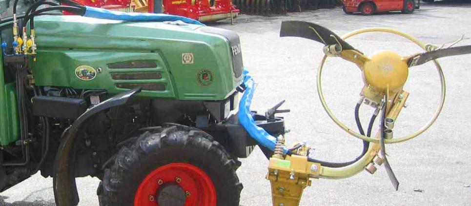 XAN sweeper Gathers prunings to front of mower