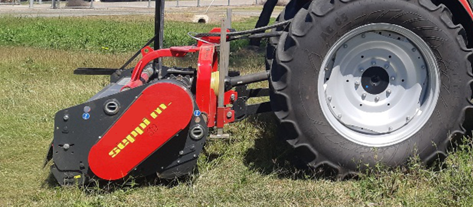 Schlägelmulcher mit niedrigem Profil