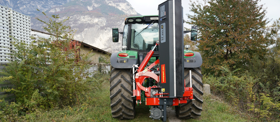 The mulcher classic with wide side displacement
