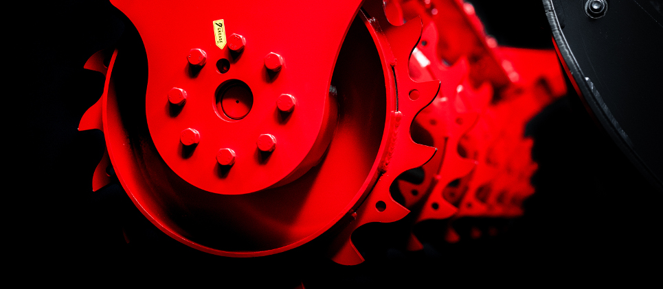 работа на глубине до 25 см и более..