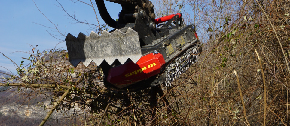 Strong mulcher - attachment for excavator