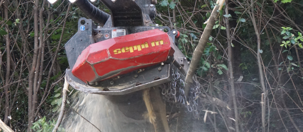 Strong mulcher - attachment for excavator