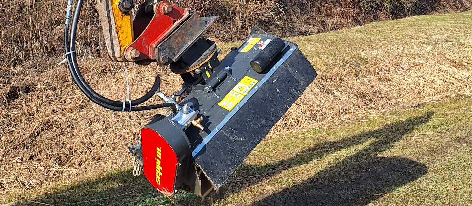 Mulching attachment for excavators from 2 to 5 t