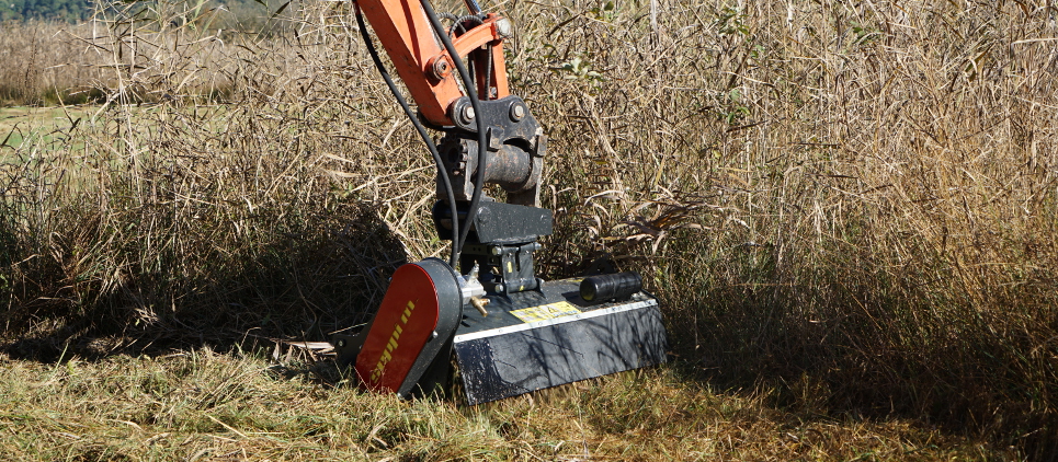 Mini-pelles + broyeur - pour l’entretien des espaces verts