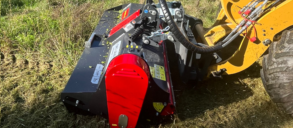 SMO skid steer copy copy hydraulisch angetriebenes Mulchgerät